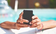 Mi teléfono está mojado, ¿qué puedo y no puedo hacer?