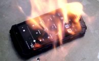 movil en llamas