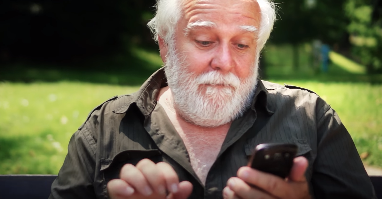 Cómo adaptar el móvil para personas mayores