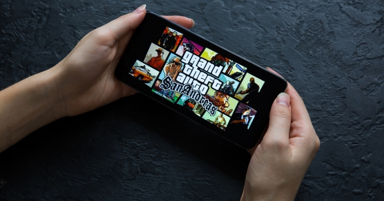 Hacemos un repaso por la saga GTA y todos los juegos que puedes descargar y jugar desde tu smartphone Android.